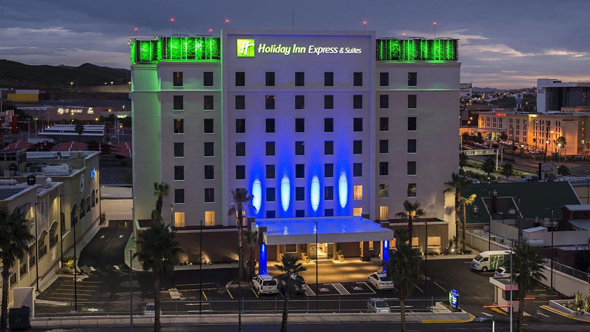 Holiday Inn Express & Suites Chihuahua Juventud Exterior foto